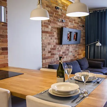 Przyjemny Apartament Z Widokiem Na Odre I Parkingiem * Wrocław