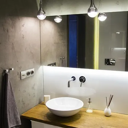 Przyjemny Apartament Z Widokiem Na Odre I Parkingiem Apartament